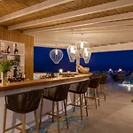 Lyo Boutique Super Paradise Beach (Mykonos)