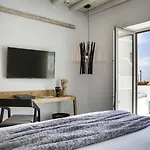 Lyo Boutique Hotel 4*