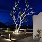 Lyo Boutique Hotell 4*
