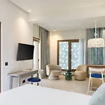 Lyo Boutique Hotell 4*
