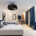 Lyo Boutique 4*