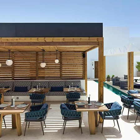 Lyo Boutique Plage de Super Paradise