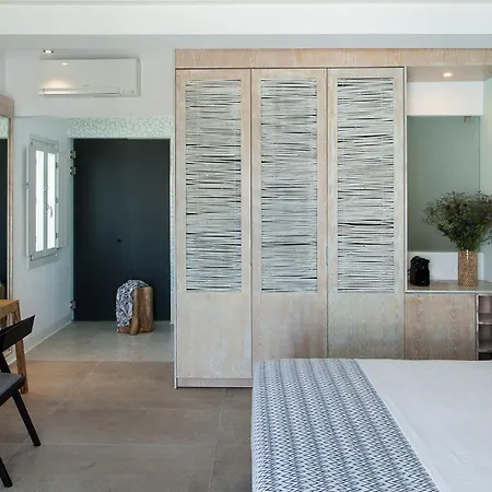 Lyo Boutique 4* Super Paradise Beach (Mykonos)